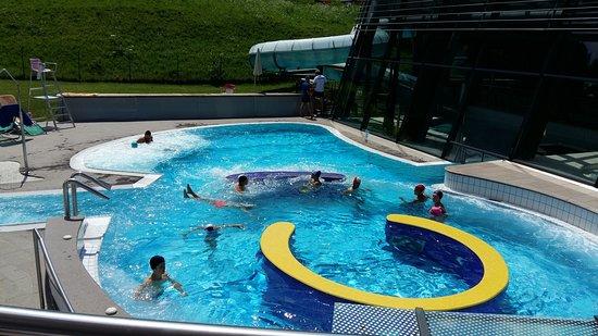 Schwimmbad Mar Dolomit