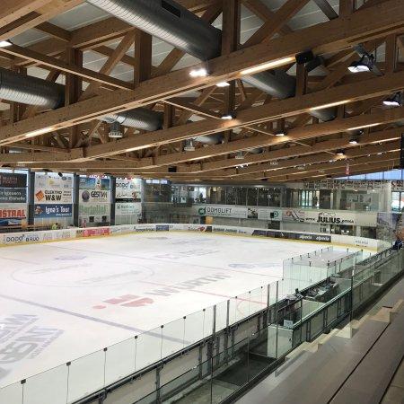 Sportarena
