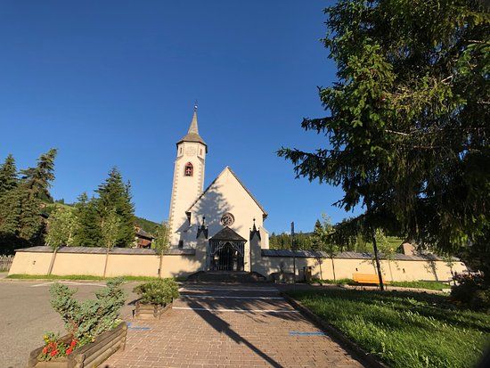 la Chiesa Nuova di Corvara
